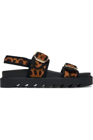 DeeZee HY62275-4