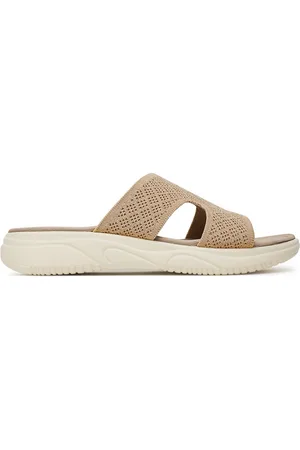 Clara Barson R25SS02834