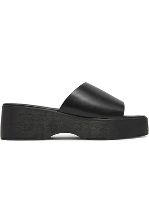 DeeZee ST024206-1