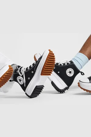 Converse Run Star Hike