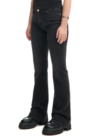 Cropp Czarne jeansy flare z efektem sprania