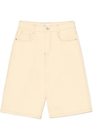 Cropp Beżowe bermudy basic