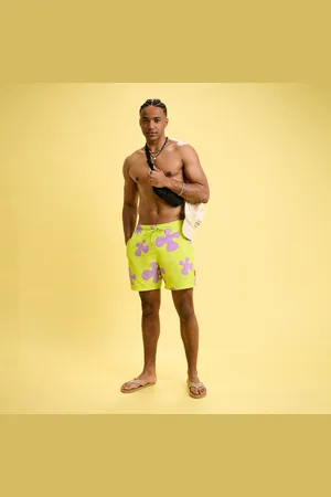 Cropp Szorty kąpielowe z motywem serii SpongeBob Kanciastoporty