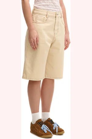 Cropp Beżowe bermudy basic