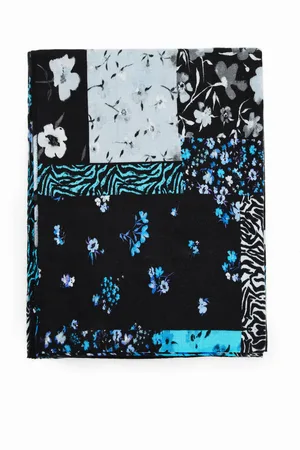 Desigual Prostokątny szal patchwork w kwiaty