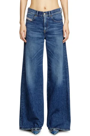 Diesel Flare Jeans 1978 D-Akemi Jeans Woman