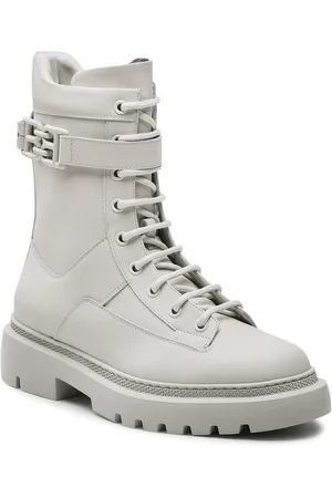 Bally Trapery