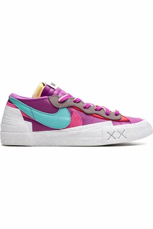 Nike X sacai x KAWS x Blazer Low " Dusk" sneakers