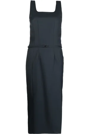 Low Classic Side-slit belted dress