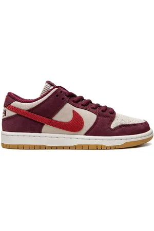 Nike SB Dunk Low "Skate Like A Girl" sneakers