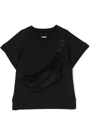 Wauw Capow by Bangbang Ray bag-attached T-shirt