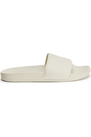 Ami Ami De Coeur slides