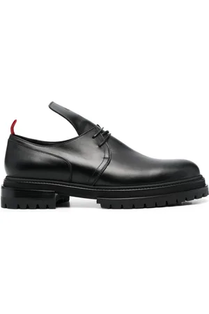 424 FAIRFAX Embossed-logo brogues