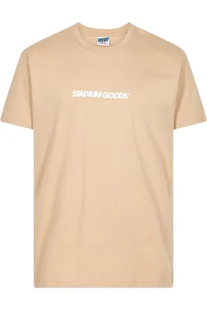 STADIUM GOODS® Horizontal Logo "Sand" T-shirt