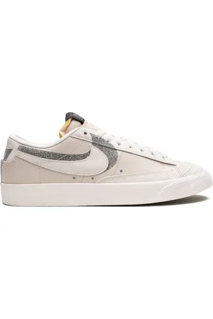 Nike Blazer Low "Shadow Halloween" sneakers