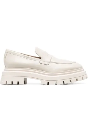 Stuart Weitzman Almond-toe leather loafers