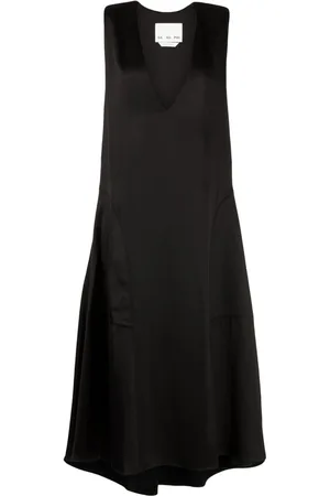 Sa Su Phi V-neck sleeveless satin dress