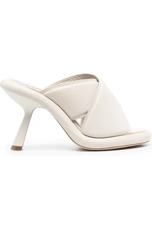 vic matiè Leather crossover-detail mules