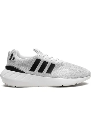 adidas Swift Run 22 sneakers