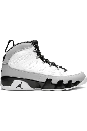 Jordan Air 9 Retro "Barons" sneakers