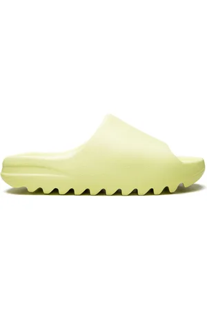 adidas YEEZY Slide "Glow 2022" sneakers