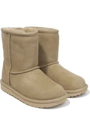 UGG Classic Short II boots