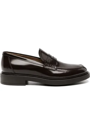 Gianvito Rossi Harris debossed-logo leather loafers