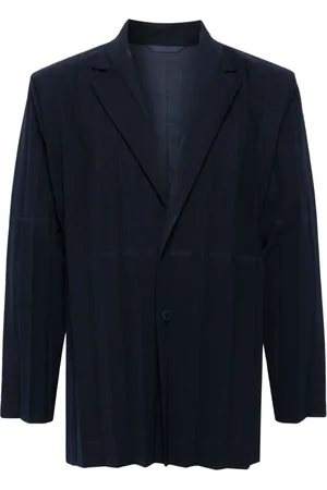 Issey Miyake Edge Ensemble pleated blazer