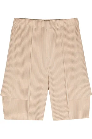 Issey Miyake Cargo plissé-effect shorts