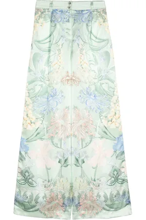 Camilla Dreaming in Dutch-print silk trousers
