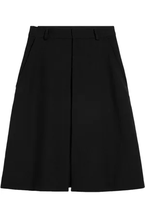 Ami Paneled knee-length shorts