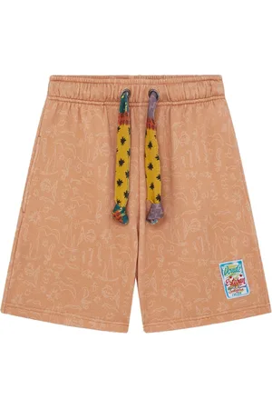 Donde Esteban Basurto shorts