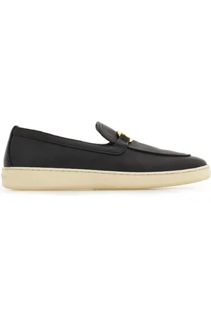 Salvatore Ferragamo New Vara buckle loafers