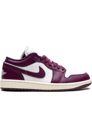 Jordan 1 Low "Bordeaux" sneakers