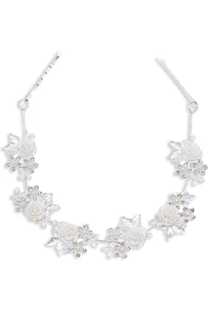 Tulleen Floral garland hair vine