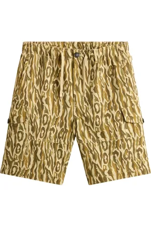 Woolrich Shadowbark cargo shorts