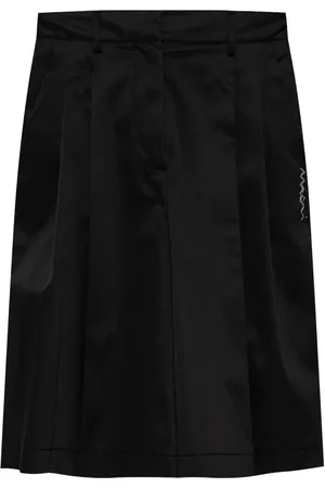 Marni Embroidered-logo shorts