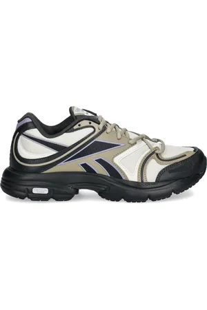 Reebok Road Plus VI trainers