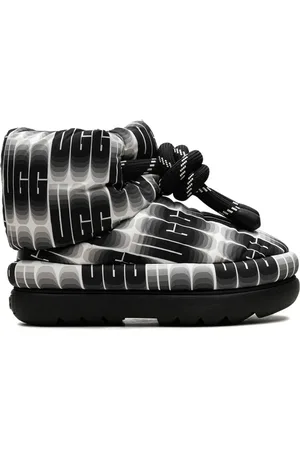 UGG Classic Maxi Wavelength Short " /White" boots