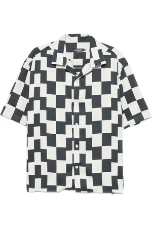 J Lindeberg Ellis shirt