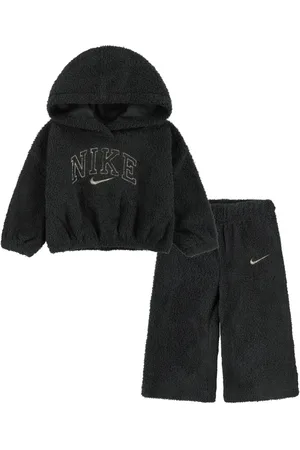 Nike Logo tracksuit