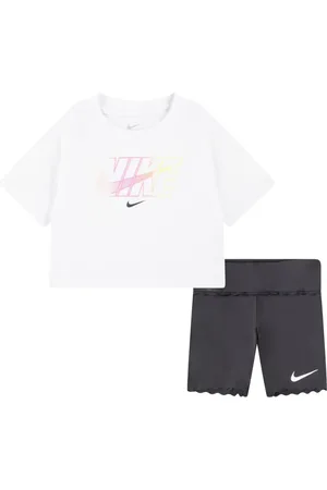 Nike Swoosh Motion shorts (set of two)