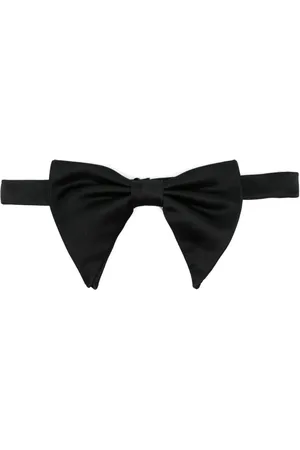 Lady Anne Silk bow tie