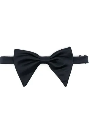 Lady Anne Silk bow tie