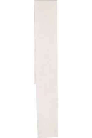 Courrèges Logo-patch ribbed-knit scarf