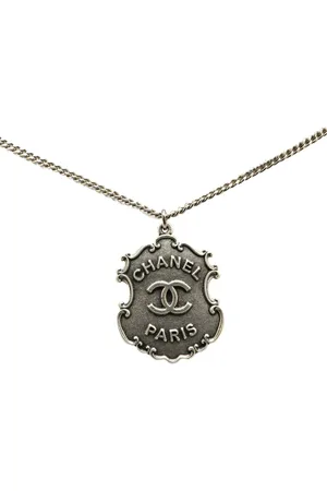 CHANEL 2014 Paris-Dallas CC Sheriff Badge Pendant Necklace costume necklace