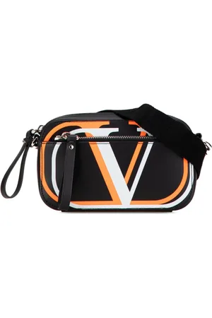VALENTINO GARAVANI 2018-2024 Smooth Calfskin 3D VLogo Print Convertible belt bag