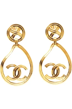 CHANEL 1996 CC clip-on earrings