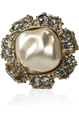 CHANEL Rhinestone-embellished ring