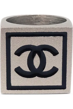 CHANEL 2002 CC ring